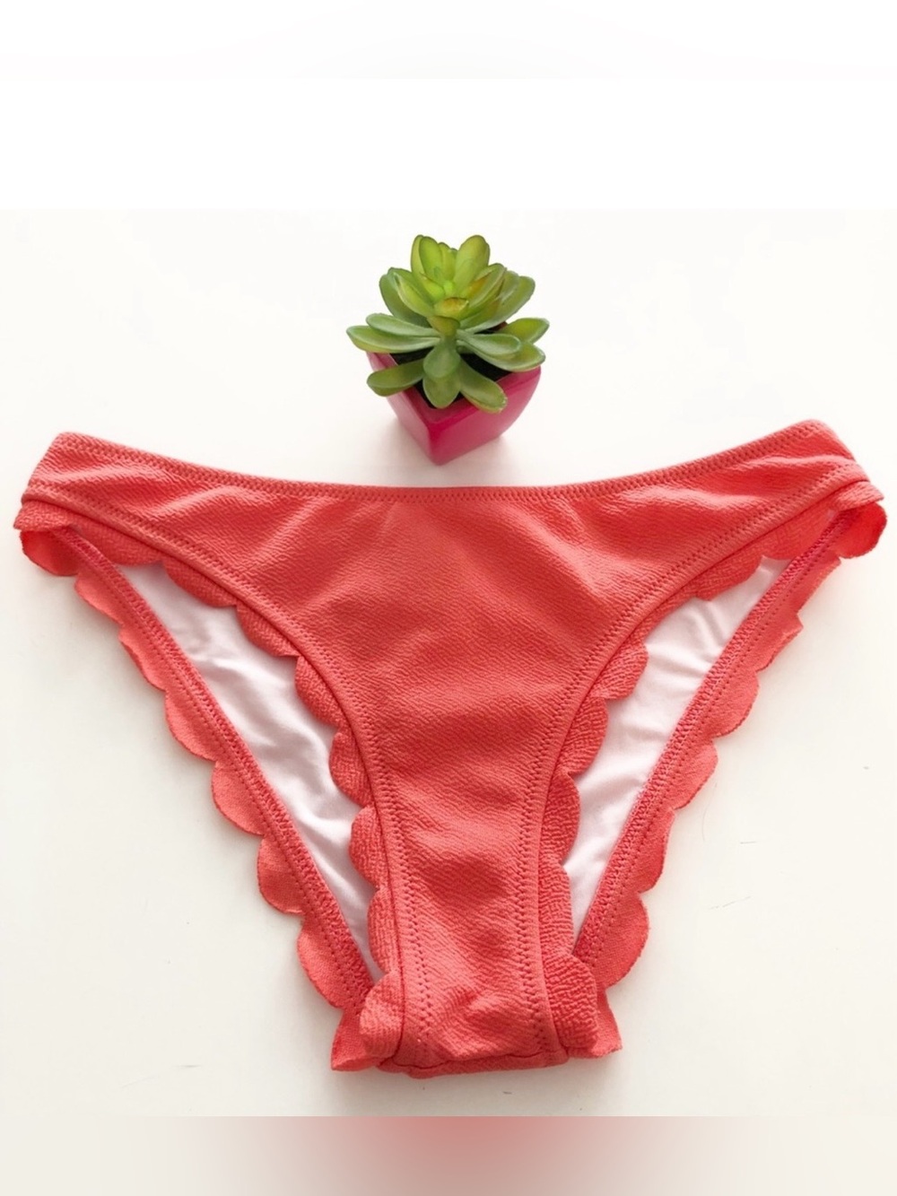 CUPSHE Coral Orange Scalloped Bikini Bottom Size Small Textured Swim